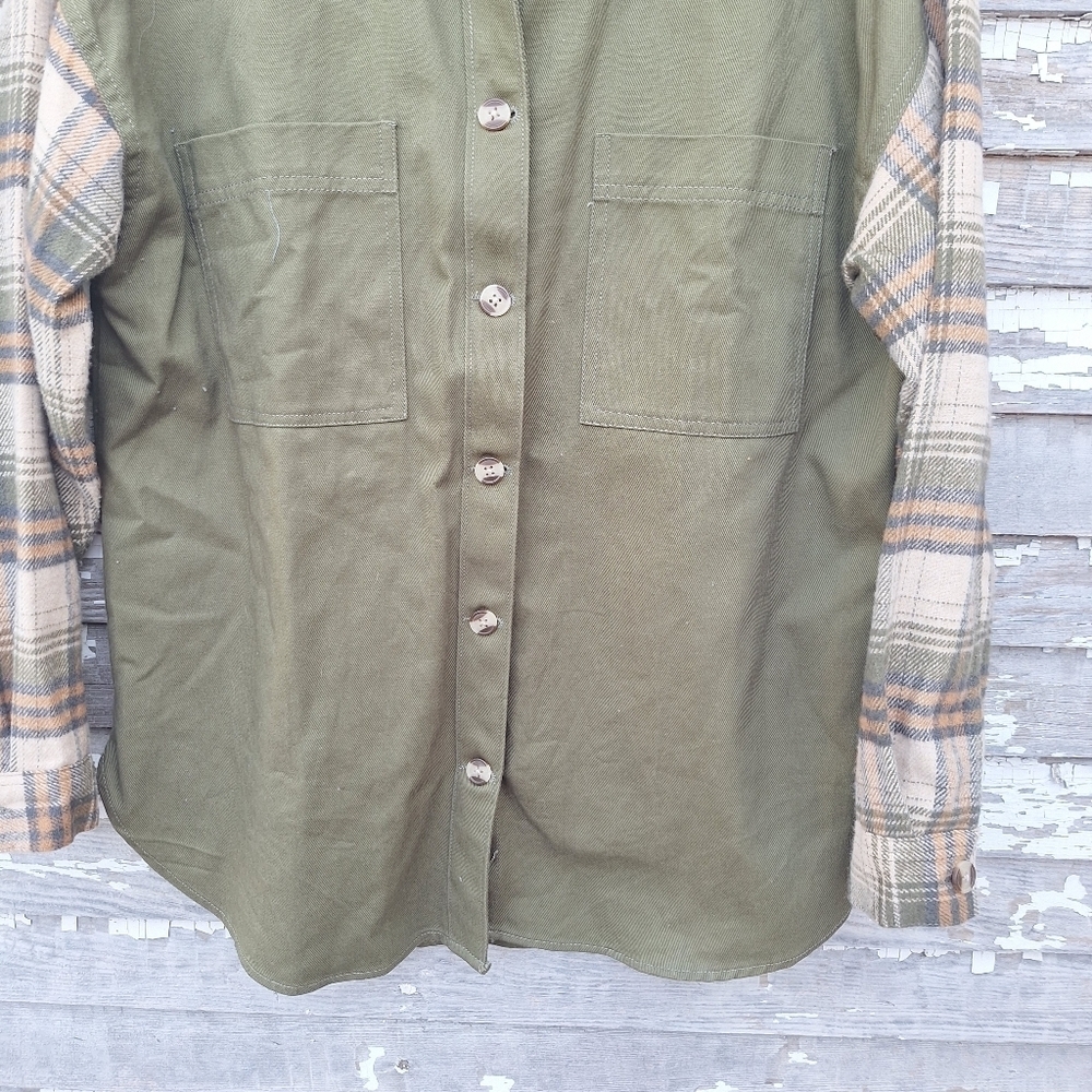 🌟 Thread & Supply Shacket Olive Green Plaid Sleeve Button-Up Shirt Size Large - Picture 2 of 5